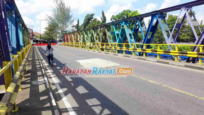 Puluhan Tahun Berdiri Kokoh, Sasak Beusi Parungsari Kota Banjar Menyimpan Banyak Kenangan