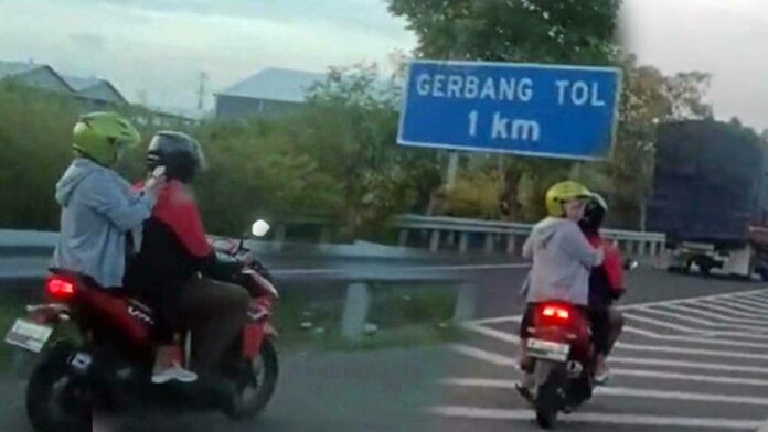Sejoli Pemotor Nyasar Masuk Tol