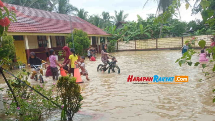 Sekolah dan rumah di Lakbok Ciamis kebanjiran