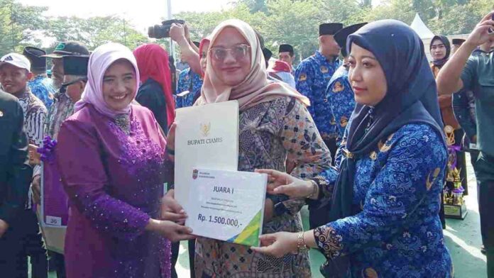 Bupati Ciamis Berikan Penghargaan kepada Peraih BPJS Ketenagakerjaan Juara