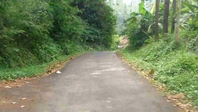 Aura Mistis di Tanjakan Jalan