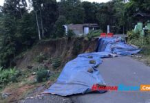 Jalan Penghubung 3 Kecamatan di Tasikmalaya Longsor, Sudah 7 Bulan Belum Diperbaiki
