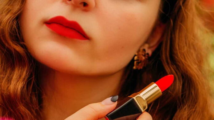 Jenis Lipstik dan Fungsinya