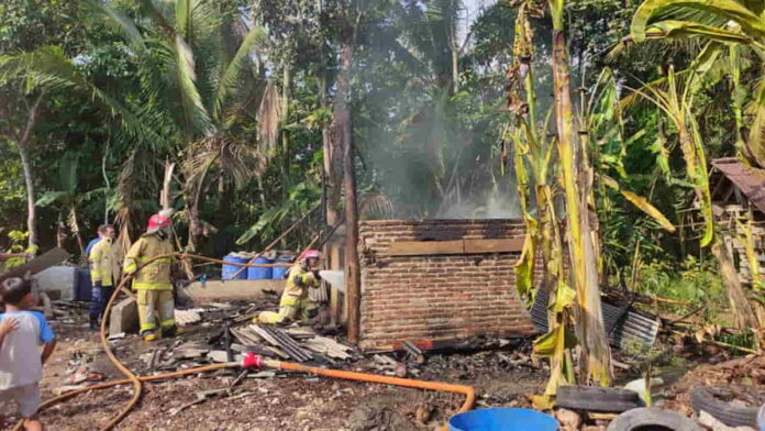 Kebakaran Bangunan Penggarangan Kopra di Lakbok Ciamis