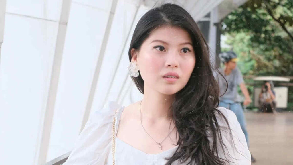 Profil Mitzi Abigail