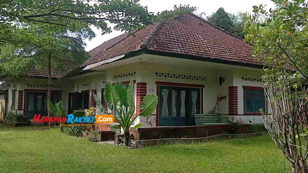 Rumah Kuno di Cimari Ciamis