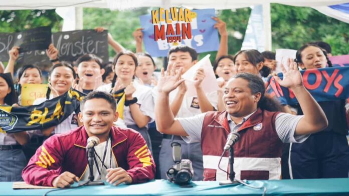 Sinopsis Keluar Main 1994