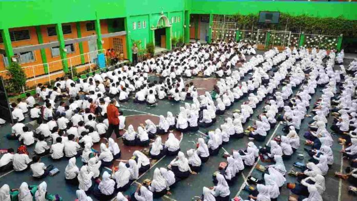 Anak libur akhir semester