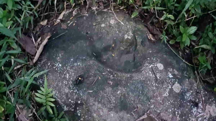 Ada Telapak Tangan Raja Panjalu Prabu Cakra Dewa di Sandingtaman Ciamis