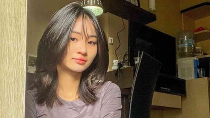 Catheez Bikin Konten Makan di Angkringan