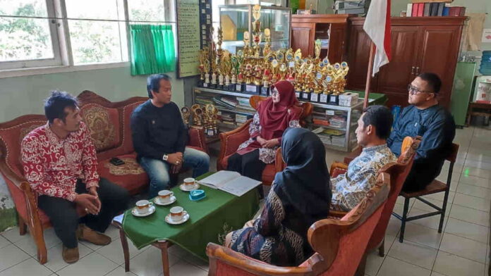 Guru SD di Tasikmalaya