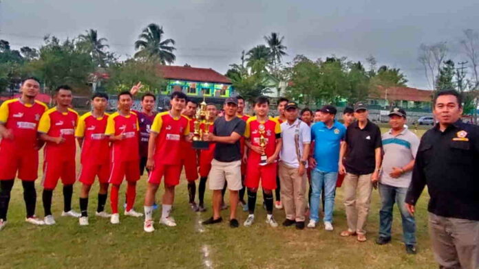 Pelatih PSGC Ciamis HRK, Apresiasi Turnamen Sepakbola Antar RW di Handapherang