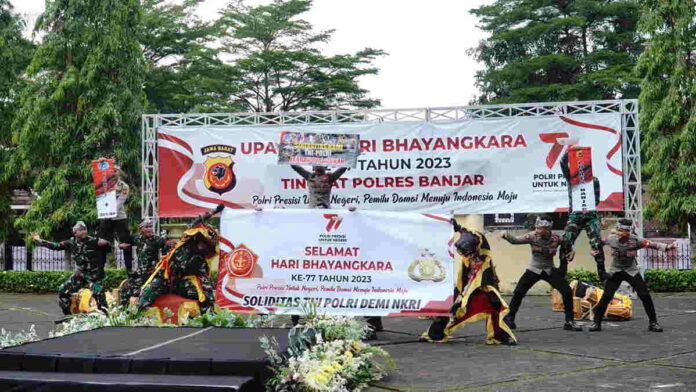 Penampilan Rampak Kendang dan Polisi Cilik Meriahkan Hari Bhayangkara di Kota Banjar