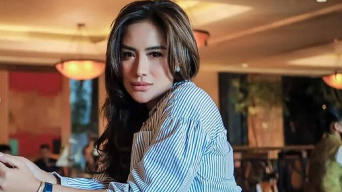 Shinta Bachir Gugat Cerai Suami