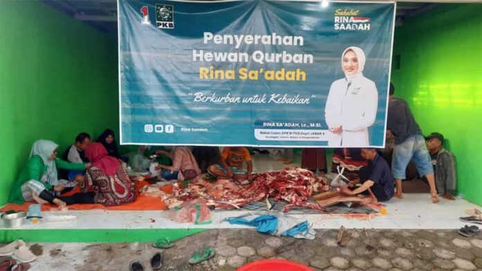 Sumbang Hewan Kurban, PKB Kuningan Doakan Rina Saadah Sukses Nyaleg DPR RI