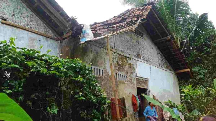Rumah lapuk