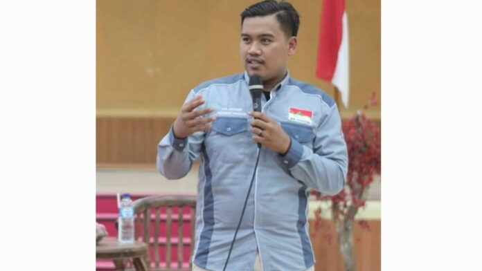Ade Apipudin Mantan Presiden Mahasiswa Unigal Ciamis