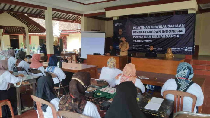 Disnaker Ciamis Latih Purna PMI Agar Mampu Berwirausaha