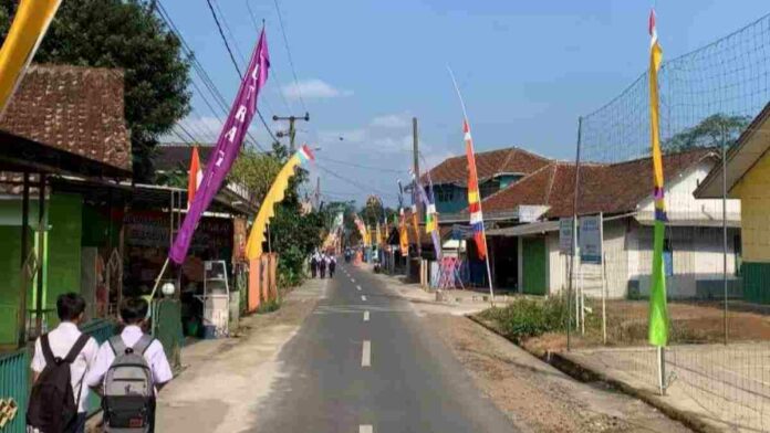Jalan munjul-namas