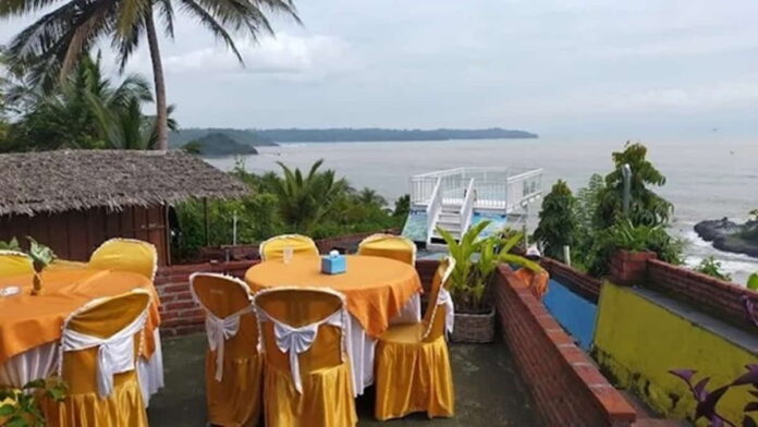 Karapyak Valley Resto Pangandaran