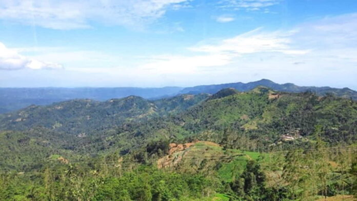 Kisah Misteri di Gunung Sadakeling Garut