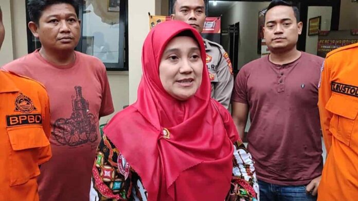 Ngamuk Rusak Rumah