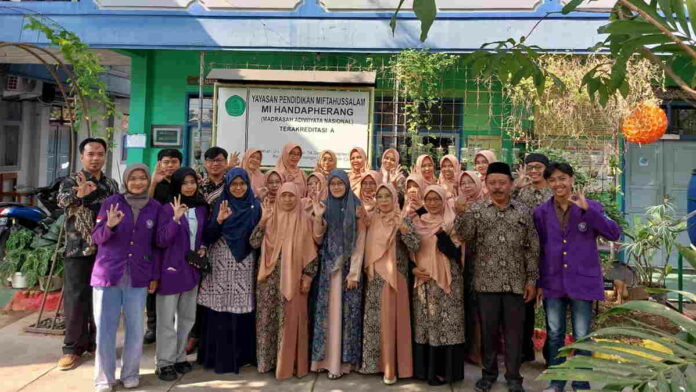 Optimalisasi Program Sekolah Adiwiyata, Dosen Unigal Ciamis Beri Pendampingan di MIS Handapherang