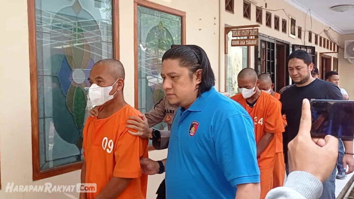 Tersangka pelaku judi sabung ayam di Panjalu Ciamis