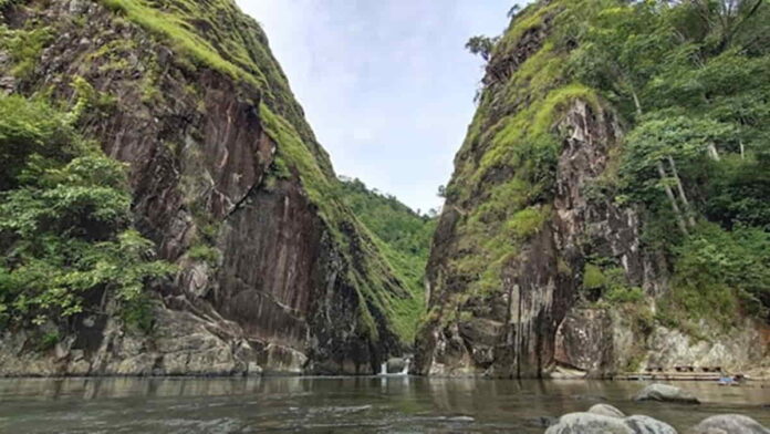 Pesona Objek Wisata Leuwi Tonjong Garut