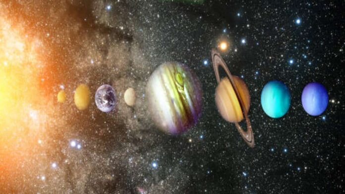 Planet Paling Ringan