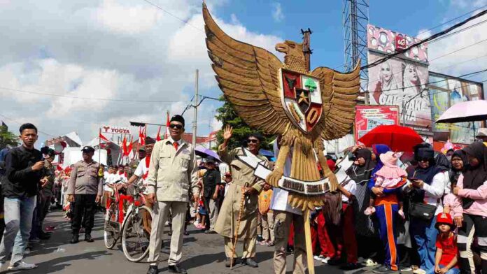 Puncak Peringatan HUT RI di Kota Banjar, Masyarakat Padati Jalan Letjen Suwarto