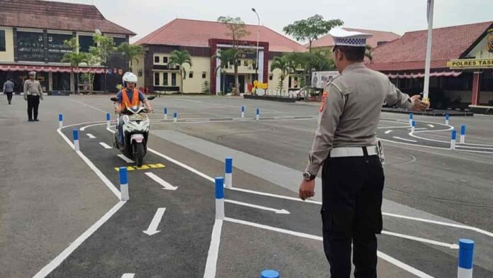 Sirkuit Ujian SIM C