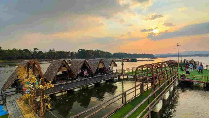 Bale Apung Sangkuriang