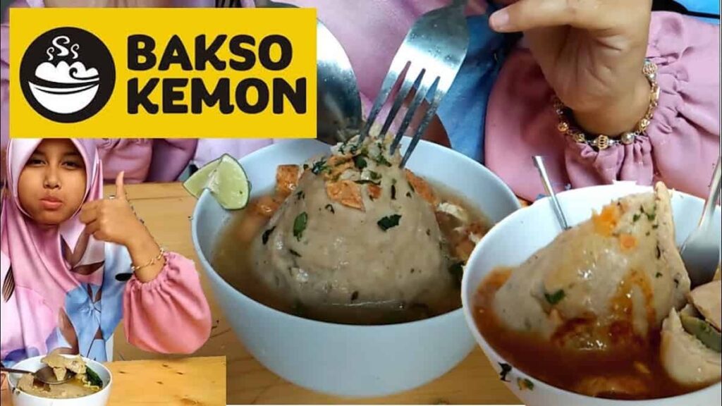 Kedai Makanan Pinggir Jalan di Bekasi