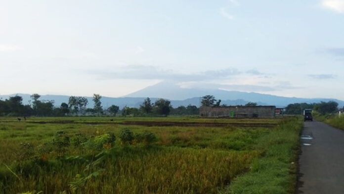 Legenda Gunung Bersaudara