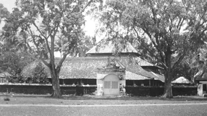 Sejarah Masjid Agung Cirebon