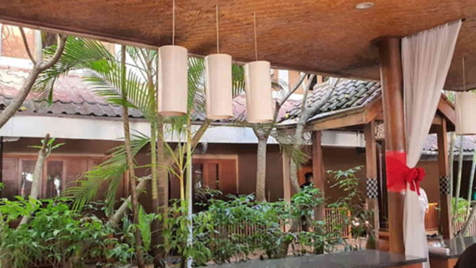 Nyiur Indah Beach Hotel