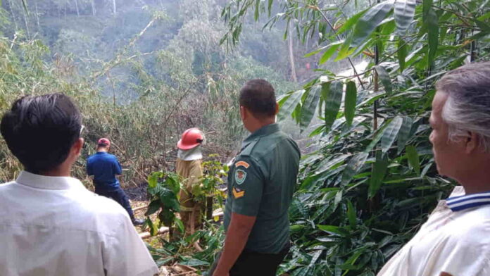 ODGJ Bakar Kebun Bambu di Kawali Ciamis
