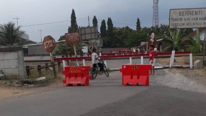PT KAI tutup akses perlintasan liar di Kota Banjar