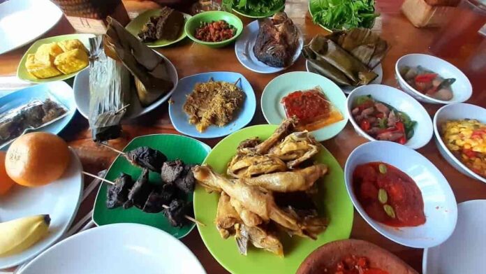 Rumah Makan Sunda di Purwakarta