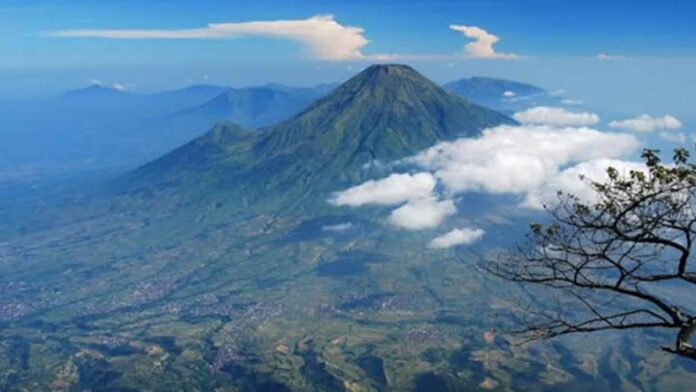 Sejarah Gunung Cikuray Garut