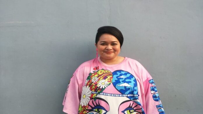 Sinyorita Nyanyi Bareng Kasir Supermarket