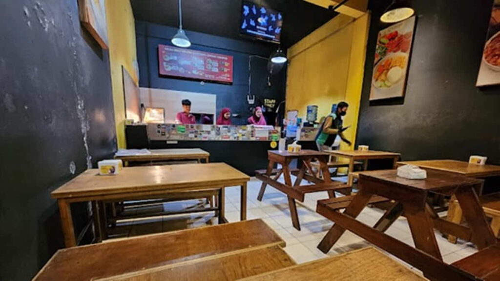 Waroeng Geprek Campus