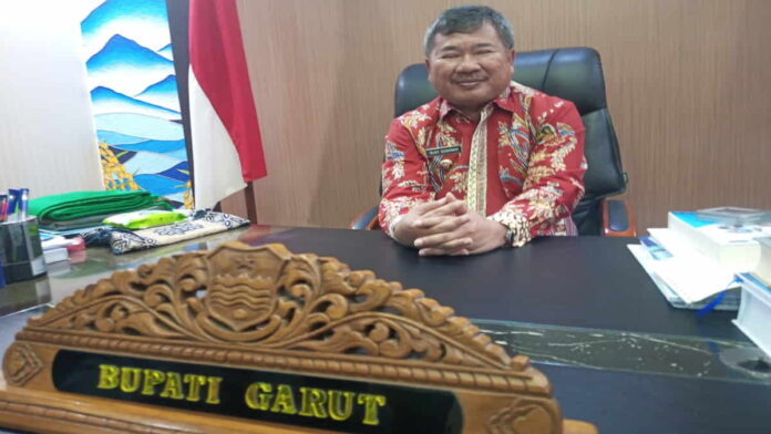 Bupati Garut Rudy Gunawan