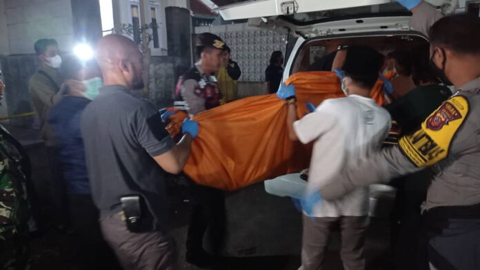 Evakuasi jenazah tante dan keponakan di Ciamis