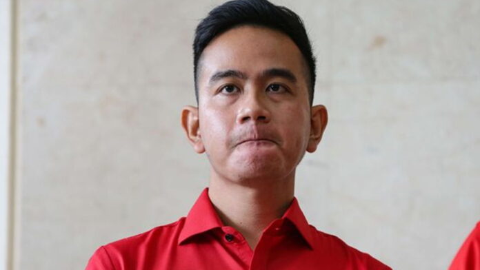 Gibran Tepis Kabar Pembuatan SKCK di Polda Jateng