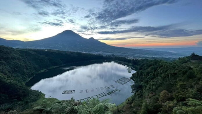 Keindahan Bukit Cinta Lembah Seroja Wonosobo