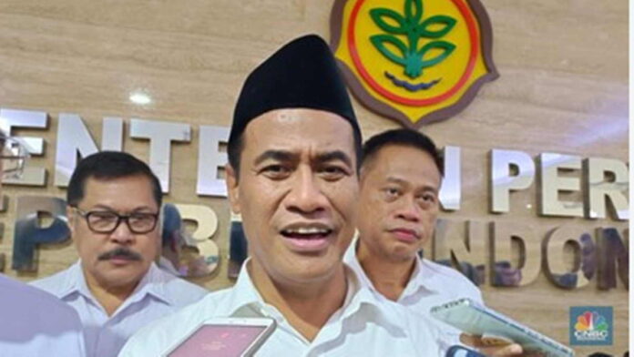 Mentan Amran Sulaiman Sumbangkan Seluruh Gaji dan Tunjangan untuk Yatim Piatu