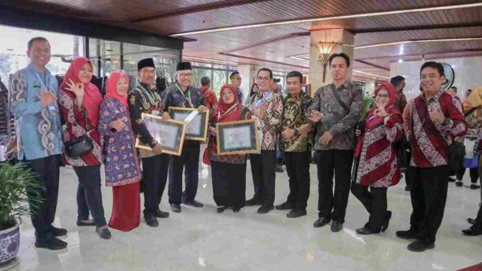 Penghargaan Adiwiyata sekolah
