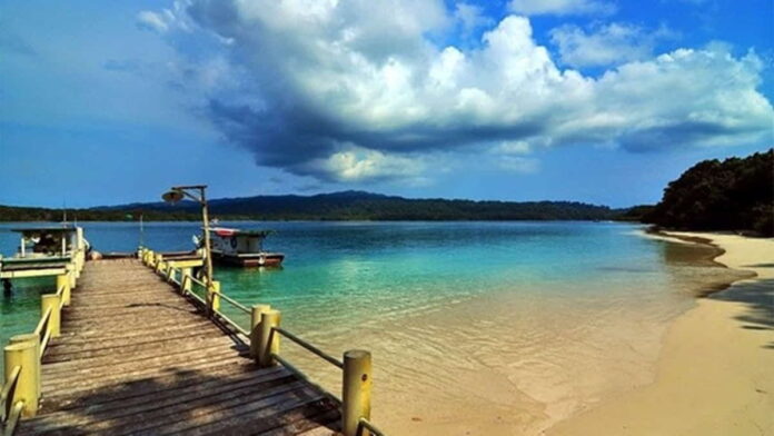 Pulau Handeuleum Ujung Kulon